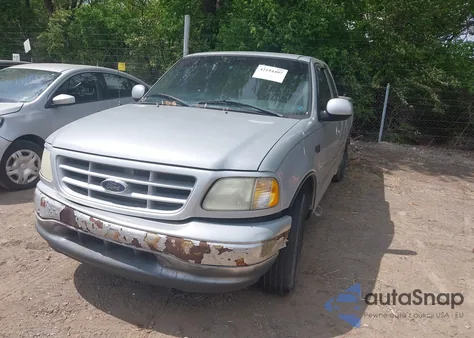 2001 Ford F-150 Xl/Xlt z USA, uszkodzony, nr VIN 2FTZX17221CB01390